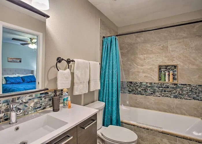 Holiday home 5 Mi To Dtwn: Family-friendly Worth